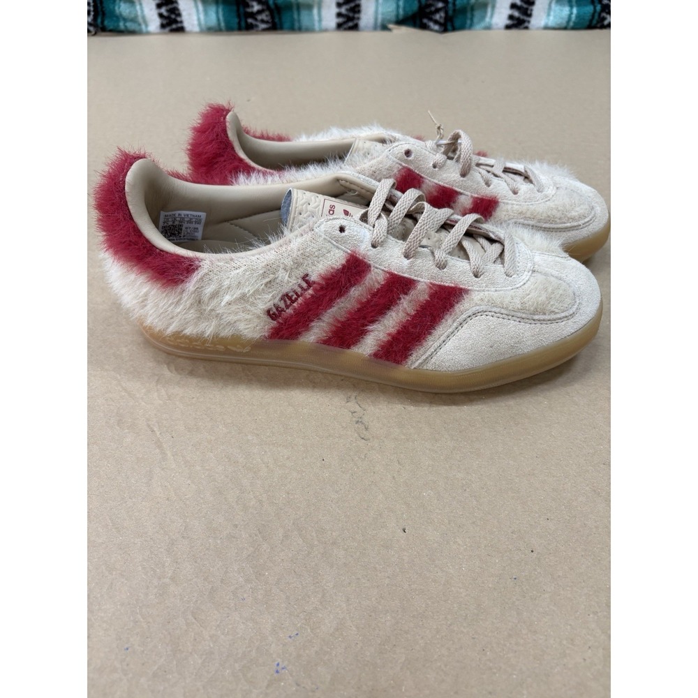 adidas Originals Gazelle Indoor W Beige Red Gum Women Casual Shoes Size 7.5 Fur